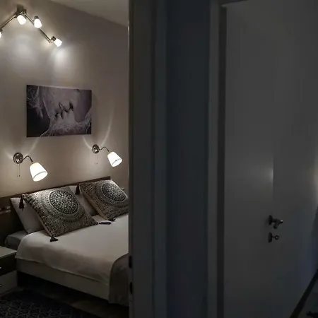 Apartament 4 Four *